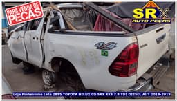 TOYOTA HILUX 2.8 D-4D TURBO DIESEL CD SRX 4X4 AUTOMÁTICO