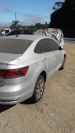 VOLKSWAGEN VIRTUS 1.0 200 TSI HIGHLINE AUTOMÁTICO