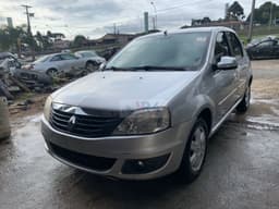 RENAULT LOGAN 1.6 EXPRESSION 16V FLEX 4P AUTOMÁTICO