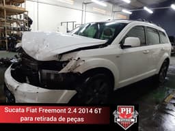 FIAT FREEMONT 2.4 EMOTION 16V GASOLINA 4P AUTOMÁTICO